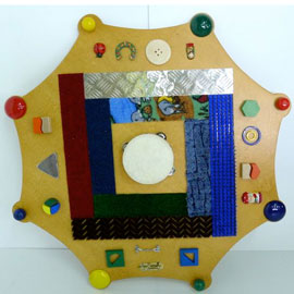 Тактильный диск с декоративными элементами